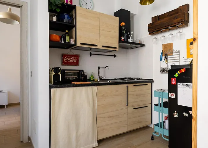 La Dolce - Testaccio Authentic District 2 דירה *